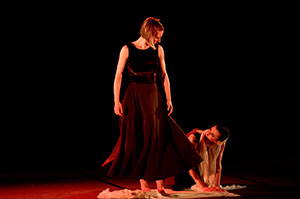 Leah Raphael Curtis and Emily Mcloughlin from Delhi Dance Theater 